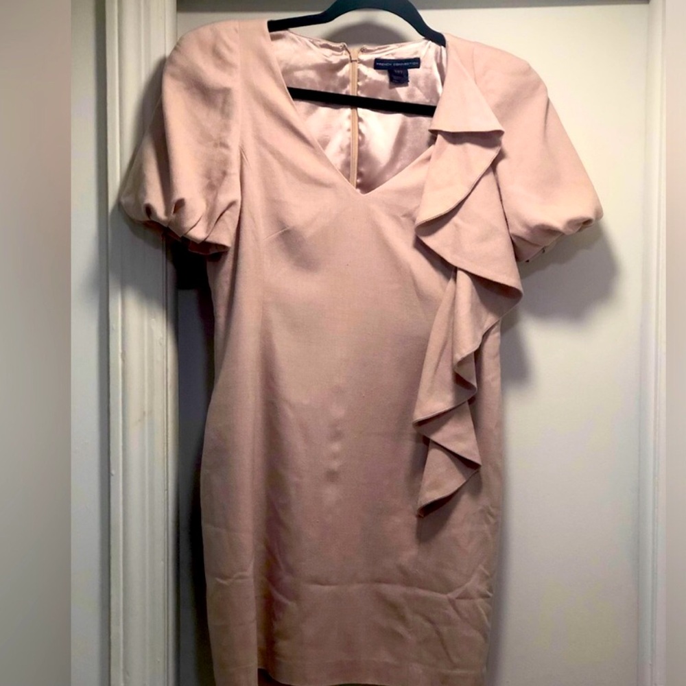 French Connection light pink short sleeve dress, Size 6  ..Pretty in Pink
